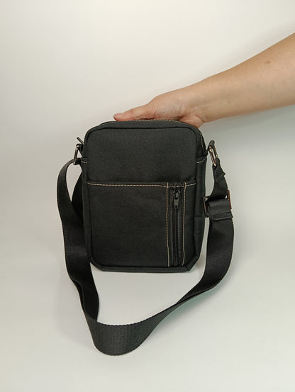 BORSELLO - Versione piccola - Tracolla Nero in Canvas con Impunture Beige - Borsello Artigianale