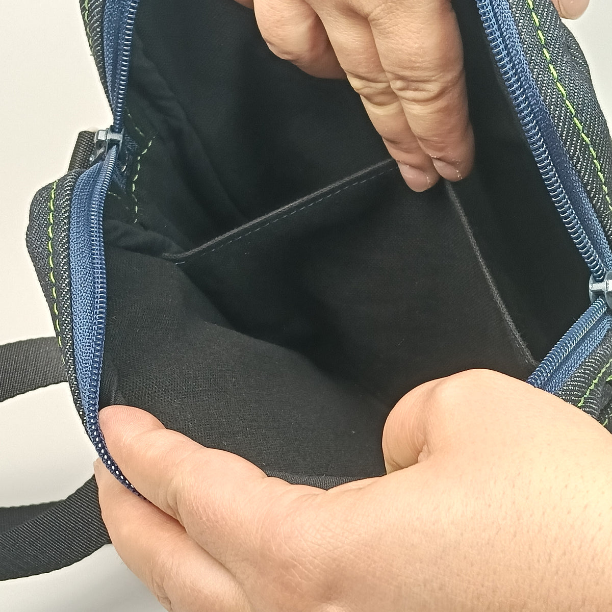BORSELLO - Uomo in Denim Blu - Borsa a Tracolla Multitasche - Prodotto artigianale