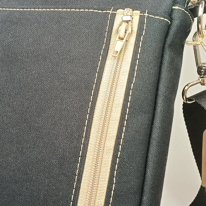 BORSELLO - Uomo in Canvas Nero - Borsa a Tracolla Multitasche con Dettagli Beige - Prodotto artigianale