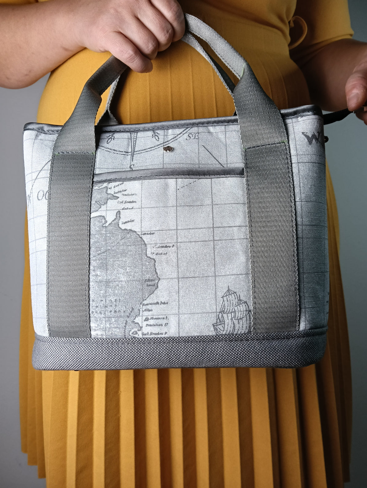 ALESSANDRA - Borsa a mano con tracolla e stampa mappa antica