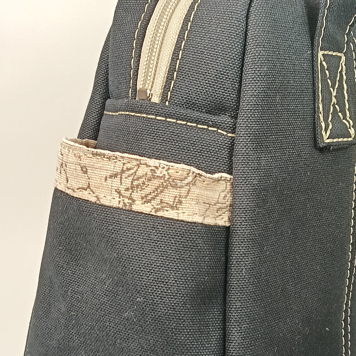 GINEVRA - Borsa a Mano in Canvas Nero con Fodera Mappa Vintage - Prodotto artigianale