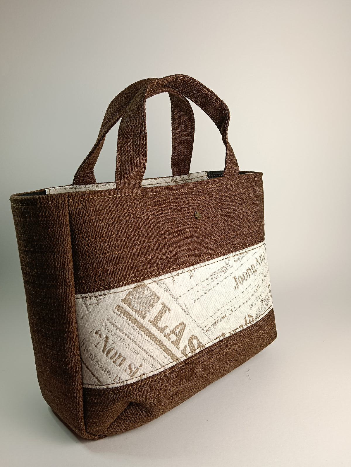 IRIS - Borsa tote bag fatta a mano in tessuto jacquard marrone- Prodotto artigianale