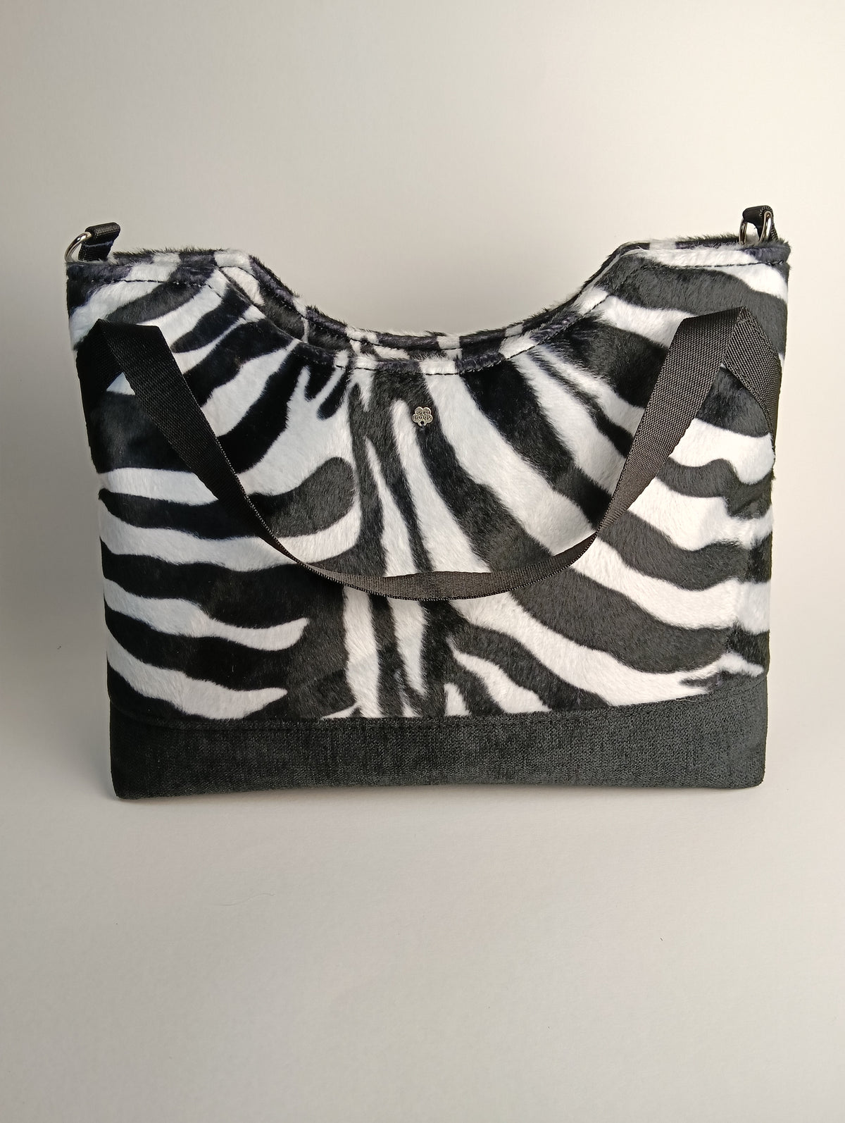 ELEONORA - Borsa a mano con tracolla fatta a mano con pelliccia sintetica - Prodotto artigianale