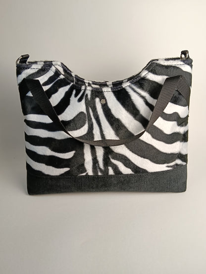 ELEONORA - Borsa a mano con tracolla fatta a mano con pelliccia sintetica - Prodotto artigianale