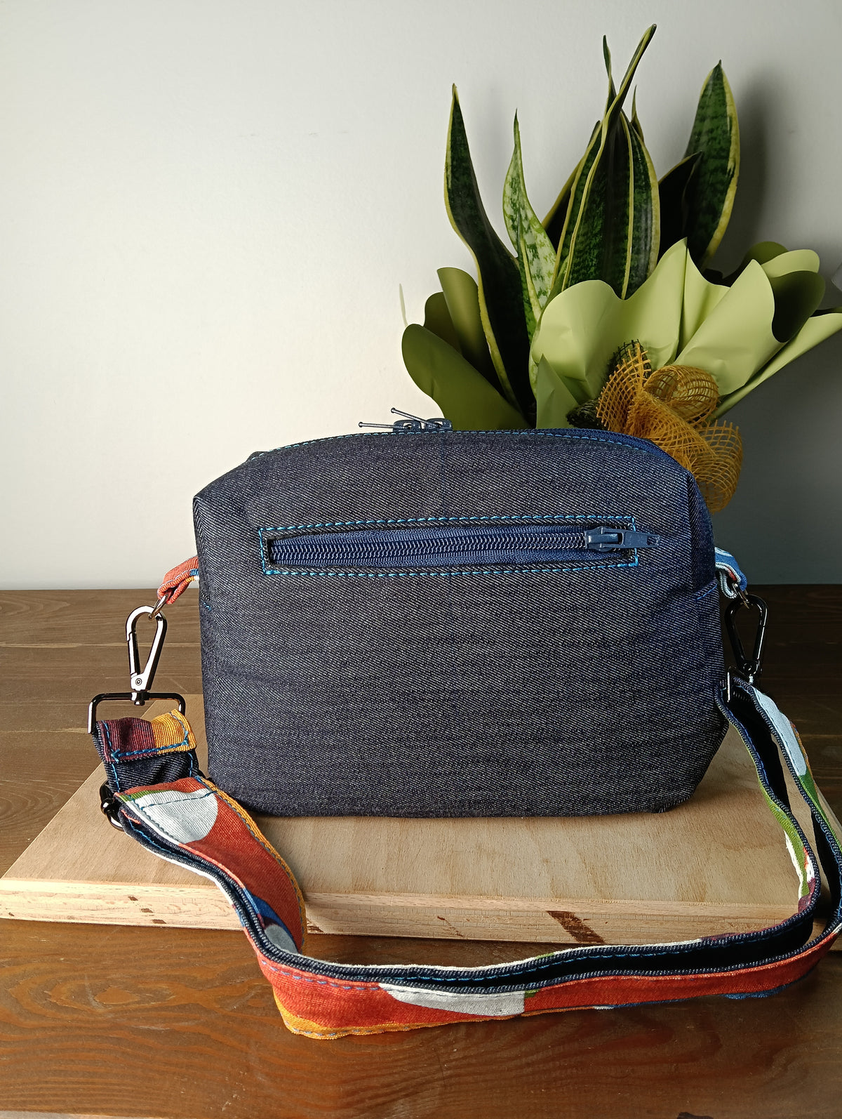 CELESTE - Borsa a tracolla da donna fatta a mano in denim- Prodotto artigianale