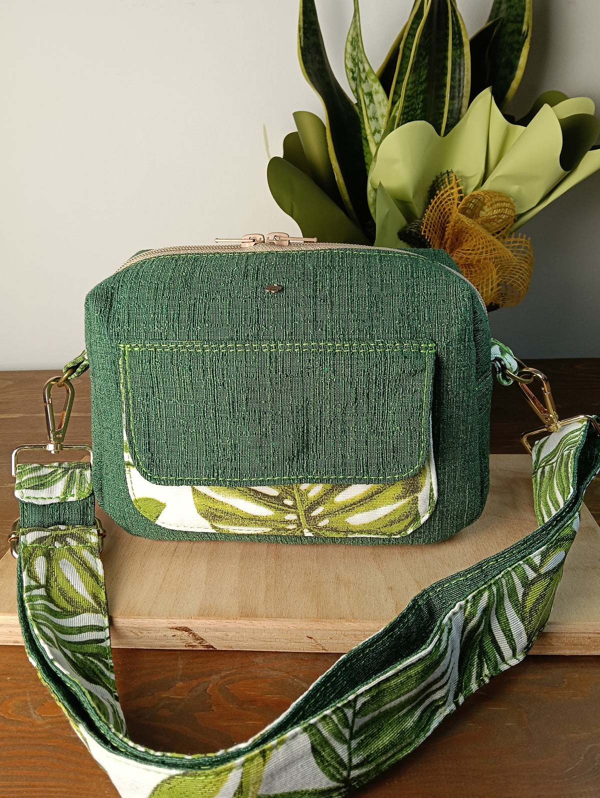CELESTE - Borsa a tracolla da donna fatta a mano - Prodotto artigianale