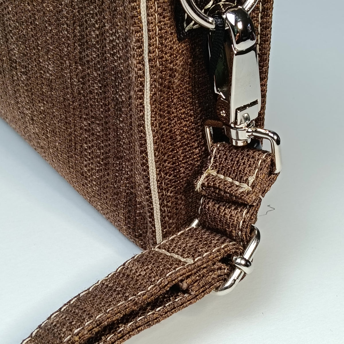 DIDI- Borsa fatta a mano modello tracolla tessuto jacquard marrone - Prodotto artigianale