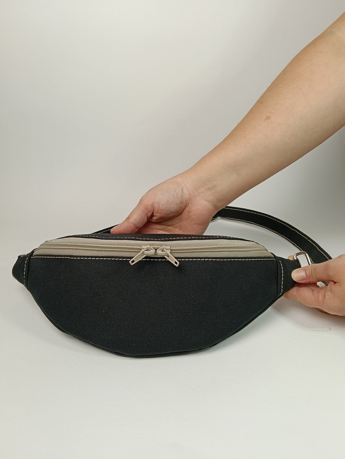 MARSUPIO -  artigianale unisex personalizzabile - Design contemporaneo e praticità Made in Italy