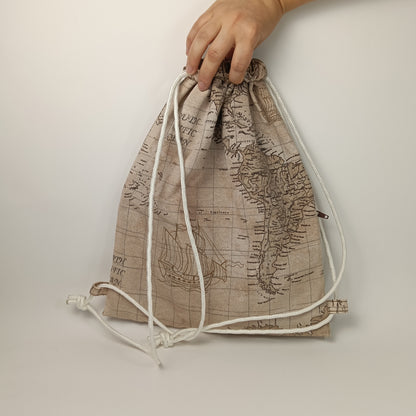 CLOE - Sacca Zaino Mappa Antica in Loneta - Zainetto Artigianale con Tasca a Cerniera - Prodotto artigianale