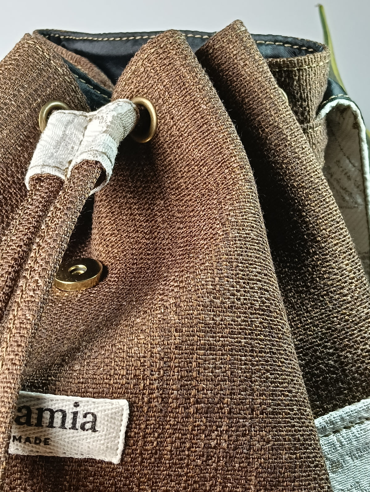 ELISA - Zaino fatto a mano da donna tessuto jacquard marrone- Prodotto artigianale