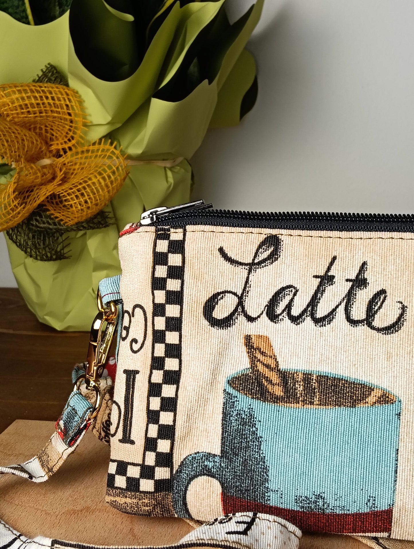CAMILLA - Handgefertigte Beuteltasche - Handwerksprodukt