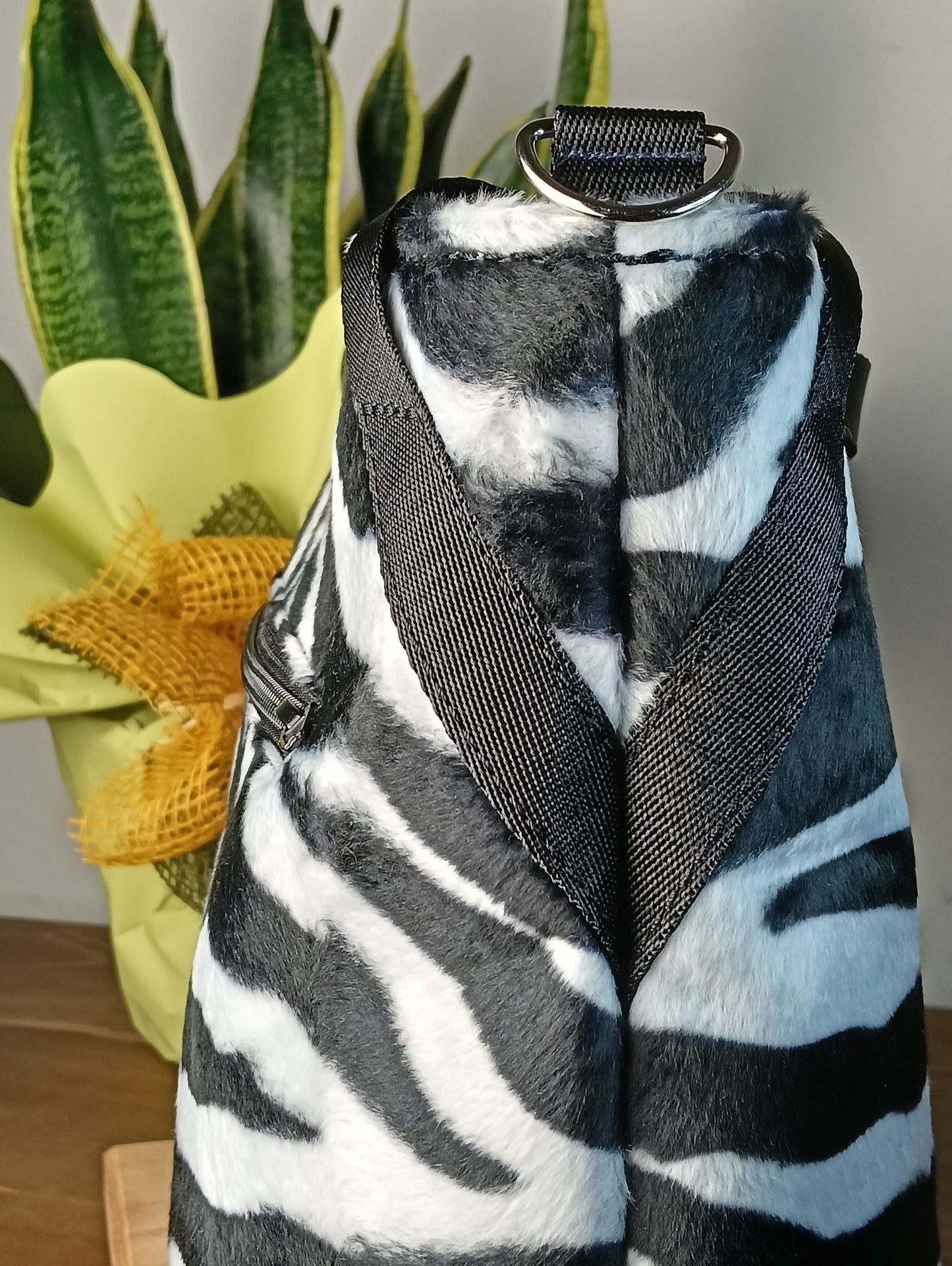 ELEONORA - Handtasche mit Schulterriemen, handgefertigt - Handwerksprodukt