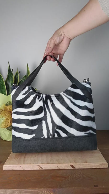 ELEONORA - Borsa a mano con tracolla fatta a mano con pelliccia sintetica - Prodotto artigianale